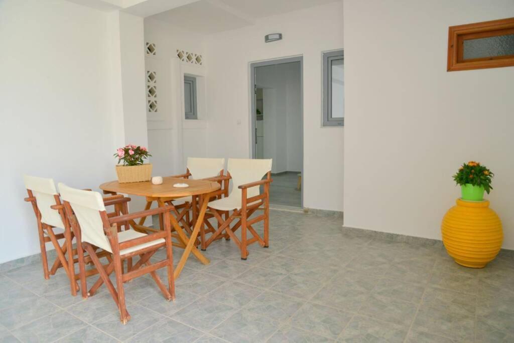 Alisahni Apartment Adamantas  Exterior photo